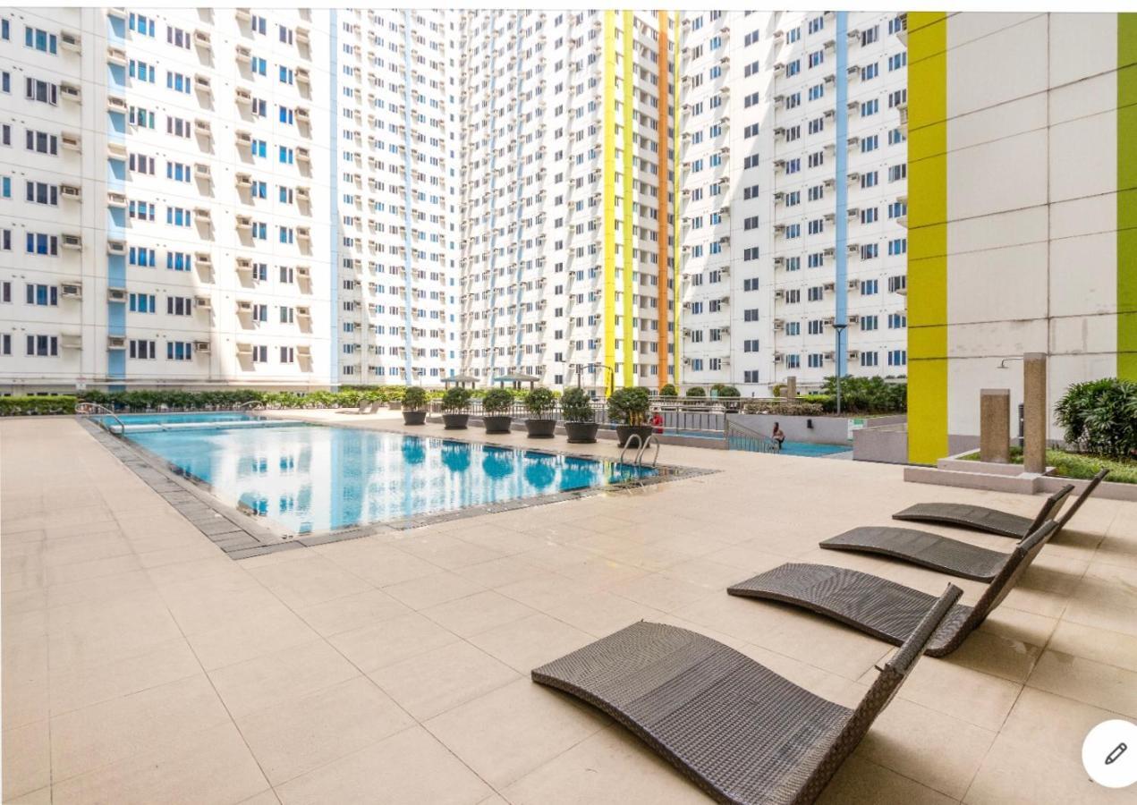 Modern Place Of Style Manila Exterior foto